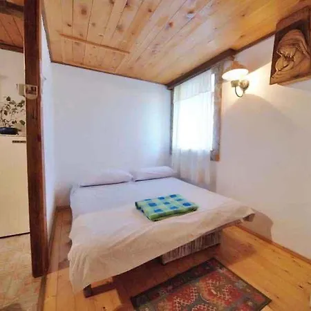 Apartamento In 33230 Veli Lošinj