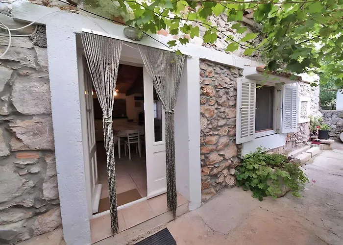 Apartamento In 33230 Veli Lošinj