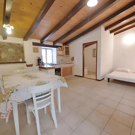 In 33230 Appartamento