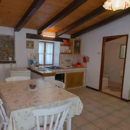 In 33230 Appartamento