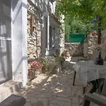 Appartamento In 33230 Lussingrande