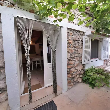 Apartman In 33230 Veli Lošinj
