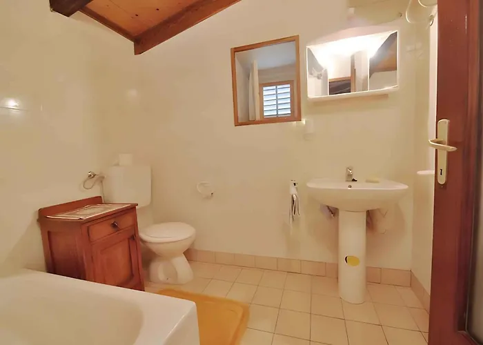 Apartman In 33230 Veli Lošinj