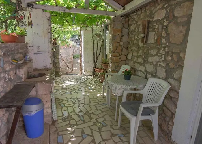 In 33230 公寓 Veli Lošinj